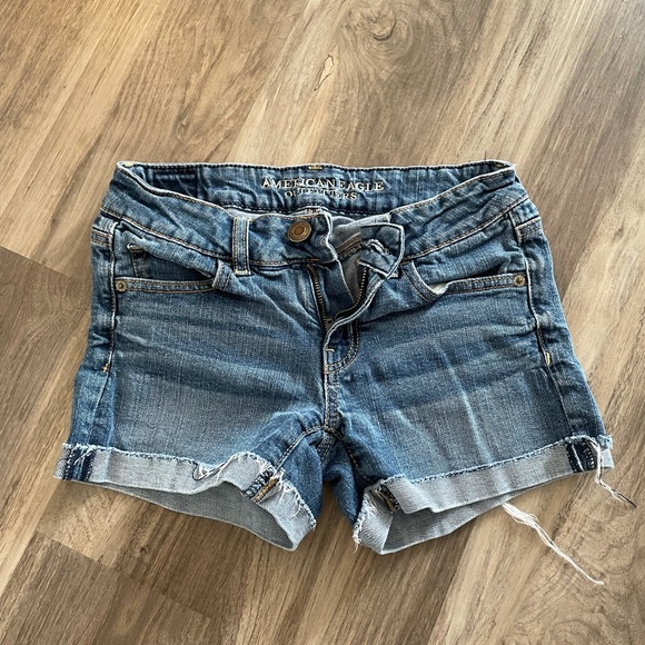 American Eagle Outfitters Pants - American Eagle Stretch Shorts Size 0